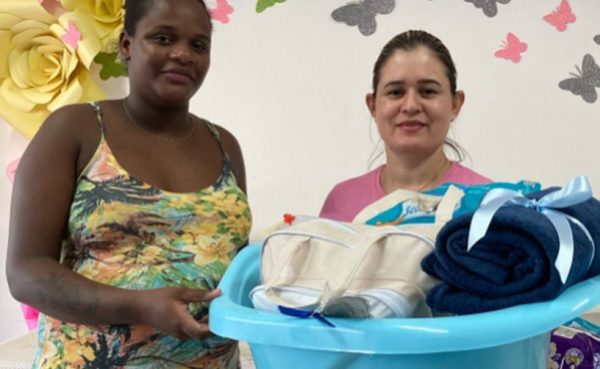 Gestantes participam de grupos de apoio e preparação para a maternidade nos CRAS