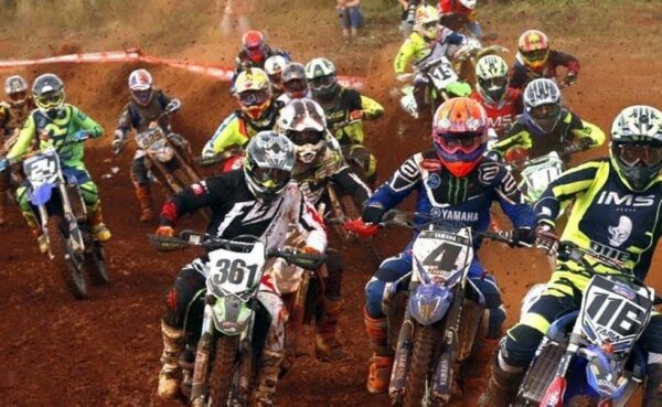 Ribas do Rio Pardo tem fim de semana com atrações para toda a família e abertura do Campeonato de Velocross